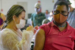 Araxá suspende aplicação da vacina Pfizer por falta de doses