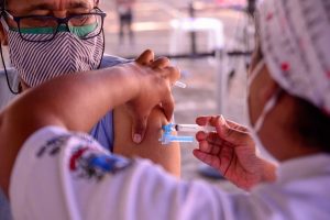 Araxá suspende aplicação da vacina Pfizer por falta de doses