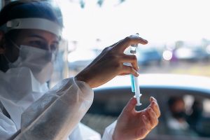 Araxá suspende aplicação da vacina Pfizer por falta de doses