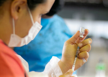 Reforço da Janssen, para pessoas a partir de 20 anos, será aplicado em Araxá nesta quinta