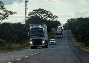 Definidas restrições de circulação de veículos de carga durante feriados de 2022