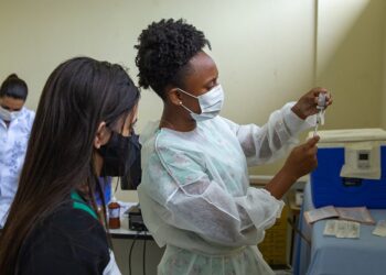 Agendamento com médicos especialistas é feito a partir de encaminhamento de clínico