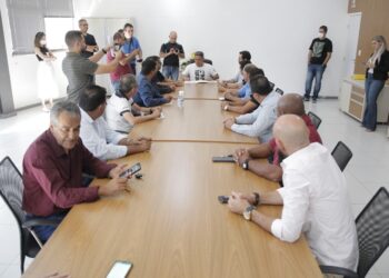 Empresa que produzirá cardápio de gins do Jubileu da Rainha Elizabeth II confirma presença no Festival Saberes e Sabores