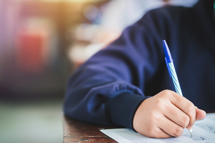 Bloquetes da Rua José Augusto Chaves, em Bambuí, estão sendo trocados