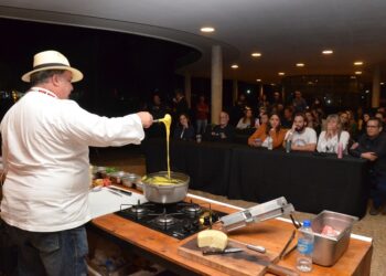 CBMM recebe 40 novos estagiários para unidade de Araxá e escritório de São Paulo