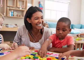 Ações educativas conscientizam alunos da rede pública sobre a prevenção da dengue