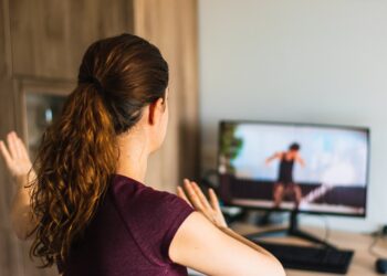 Sesc em Minas oferece cursos e oficinas online de música, dança e pintura em aquarela