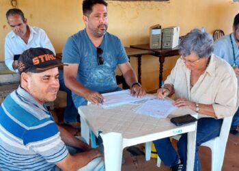 Moradores do Assentamento Santa Cecília, em Campos Altos, recebem títulos de propriedade