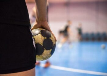 Inscrições abertas para escolinhas de futsal, futebol society e handebol em Araxá