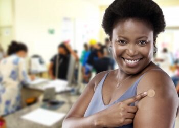 Saúde convoca população 18+ para vacinação contra Covid nessa segunda em Araxá