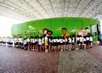 Creches e escolas infantis da rede municipal de Araxá vão receber o espetáculo “Floresta Viva” na Semana da Criança