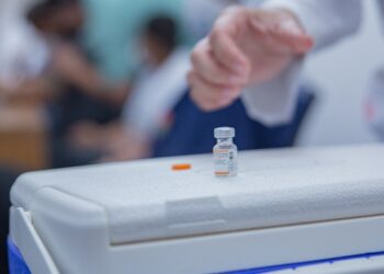 Saúde convoca população 18+ para vacinação contra Covid-19 nesta sexta