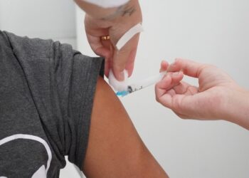 Araxá amplia faixa etária para vacinas contra a meningite e HPV