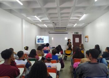 Trilhas de Futuro forma mais de mil jovens profissionais para o mercado de trabalho até dezembro deste ano