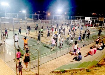 Aulas gratuitas de alongamento, ginástica funcional e zumba ofertadas em diversos pontos de Araxá