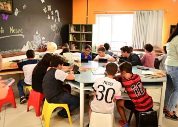 “Sala do Conhecimento” amplia as possibilidades de aprendizagem em escola municipal de Tapira