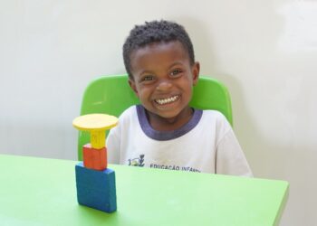 Demanda por vagas na Educação Infantil em Araxá, para crianças de 3 anos, é zerada