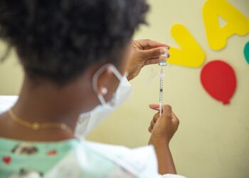 Saúde em Araxá convoca população 12+ para vacinação contra Covid nesta segunda