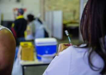 Unicentro realiza nessa terça-feira repescagem de todos os públicos contra a Covid