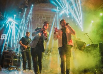 Sertanejo embala a quarta-feira no FestNatal Araxá