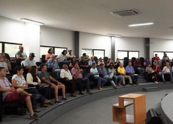 Produtores rurais de Araxá são apresentados a planejamento para manutenção de estradas vicinais