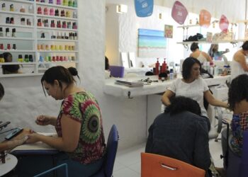 Mais de 80% das cidades mineiras registraram saldo positivo na criação de empregos com carteira assinada