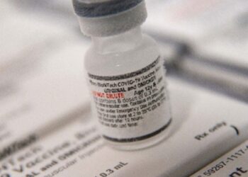 Chegada de nova remessa de doses aguardada em Araxá para continuar aplicação da vacina bivalente