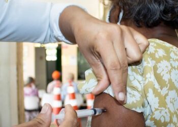 Saúde em Minas Gerais emite informação contra Fake News e reforça importância da vacinação