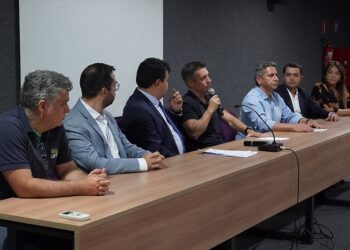 Araxá oficializa interesse em receber extensão da Universidade Federal do Triângulo Mineiro