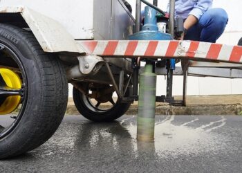 Tecnologia auxilia o mapeamento da qualidade do asfalto em vias públicas em Araxá