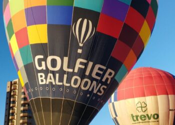 Começa a 2ª Copa do Brasil de Balonismo em Araxá, colorindo o céu da cidade