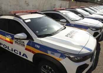 Governador entrega 121 novas viaturas para a Polícia Militar de Minas Gerais