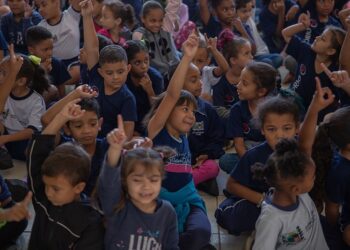 Projeto Saúde na Escola contempla alunos de 60 unidades públicas de Araxá