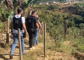 Corpo carbonizado é encontrado em bairro de Campos Altos e polícia pede apoio da população para informações