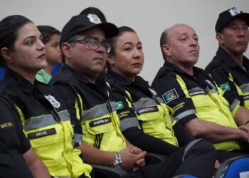 Secretaria de Segurança de Araxá entrega de certificados de curso de atualização para agentes do Settrans