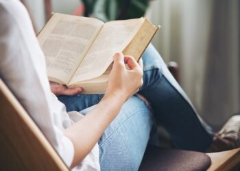 Ler faz bem para a saúde; conheça todos os benefícios