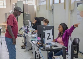 Moradores de 10 bairros de Araxá são convocados para a Regularização Fundiária Urbana