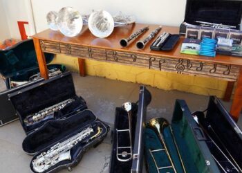 Fundação Cultural Calmon Barreto restaura instrumentos da Escola Municipal de Música de Araxá