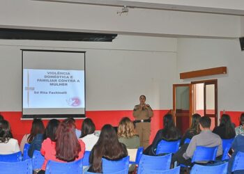 Saúde em Sacramento promove conversa sobre combate à violência contra a mulher