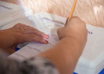 Segue a vacinação contra a Covid-19 em Araxá, com doses mono e bivalente