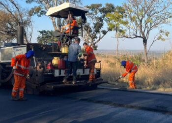 Recuperação funcional da MG-410 avança na região de Patos de Minas, no Alto Paranaíba