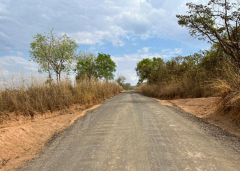 Resíduos de obras do Provias são reutilizados na melhoria de estradas não pavimentadas em Minas