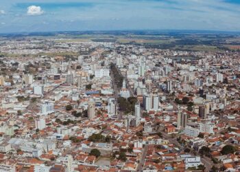 Patos de Minas abre primeiro leilão público e lotes variam de R$ 70 mil a mais de dois milhões de reais