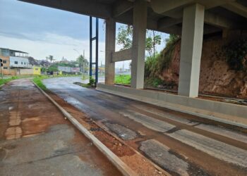 Passagem de veículos por baixo do viaduto José Domingos Filho está totalmente liberada