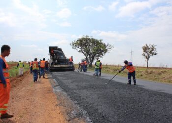 Atividades de manutenção de pavimento seguem nas rodovias da EPR Triângulo