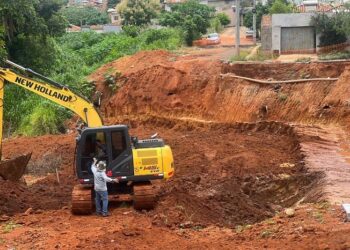 Começam as obras para recuperação de área afetada por erosão no Pão de Açúcar 3