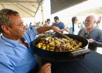 Queima do Alho: sabores, solidariedade e tradição marcaram a festa no último sábado