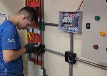 Web-rádio: Governo de Minas abre 40 mil novas vagas para o Trilhas de Futuro