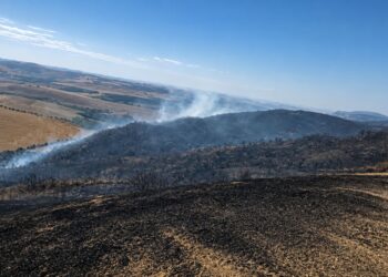 Produtores rurais de Araxá são orientados sobre construção de aceiros para prevenir incêndios durante a estiagem
